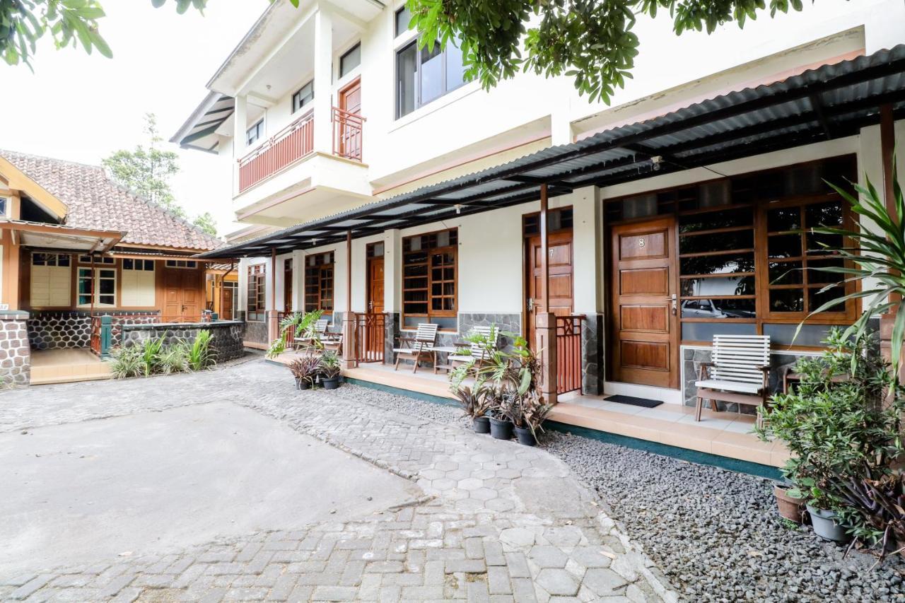 Hotel Wismancala Kaliurang Buitenkant foto
